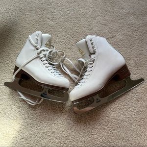 jackson mystique ice skates